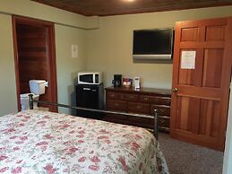 Whistling Swan Motel