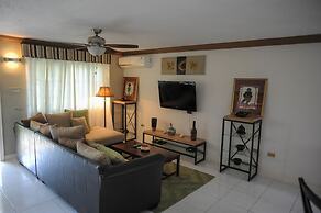 Country Club Mangowalk Townhouse