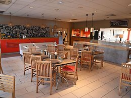 hotelF1 Laval