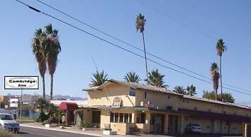 Cambridge Inn Motor Lodge