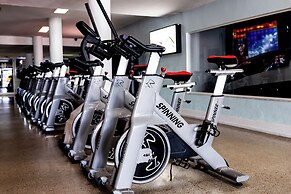 Oceanside Hotel and Suites