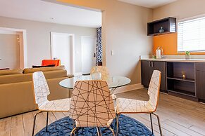 Oceanside Hotel and Suites