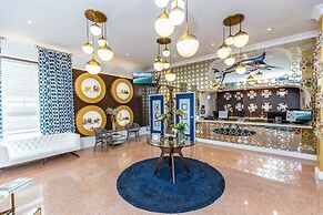 Oceanside Hotel and Suites