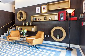 Oceanside Hotel and Suites