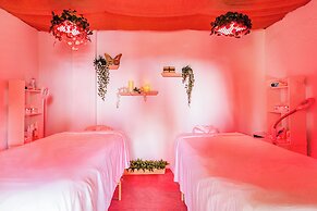 Oceanside Hotel and Suites