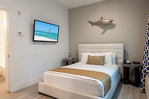 Oceanside Hotel and Suites