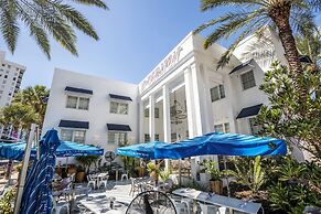 Oceanside Hotel and Suites