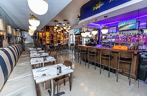 Oceanside Hotel and Suites