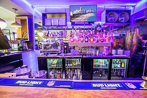 Oceanside Hotel and Suites