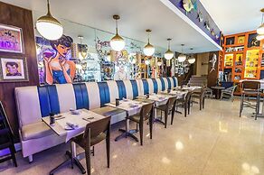 Oceanside Hotel and Suites