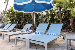 Oceanside Hotel and Suites