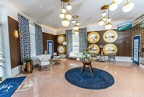 Oceanside Hotel and Suites