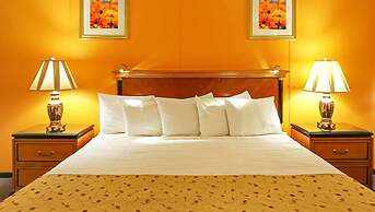 M Star North Canton - Hall of Fame