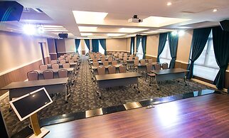 Indra Hotel - Boutique Suites