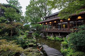 Hotel Shiragiku