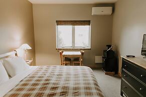 Adventure Inn