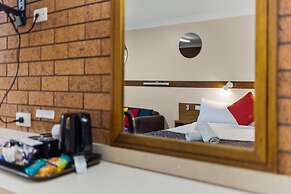 Castlereagh Motor Inn