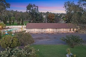 Castlereagh Motor Inn