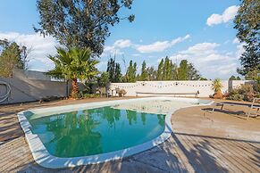 Castlereagh Motor Inn