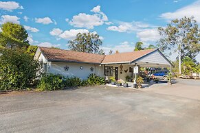 Castlereagh Motor Inn