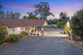 Castlereagh Motor Inn