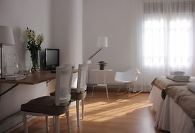 7 Moons Bed & Breakfast