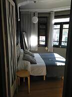 7 Moons Bed & Breakfast