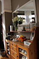 7 Moons Bed & Breakfast