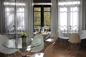 7 Moons Bed & Breakfast