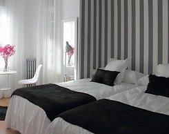 7 Moons Bed & Breakfast