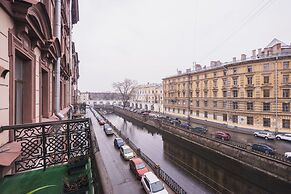 Italian Rooms on Griboedova 35