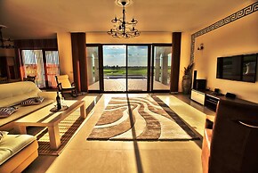 Lighthouse Apartments & Villas