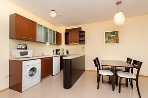 Lighthouse Apartments & Villas