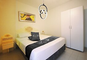 Gold Twins Boutique Hotel