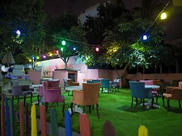 Gold Twins Boutique Hotel