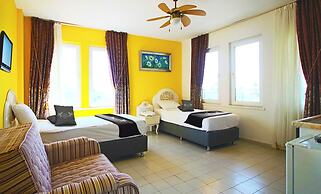 Gold Twins Boutique Hotel