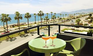 Gold Twins Boutique Hotel