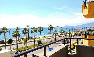 Gold Twins Boutique Hotel