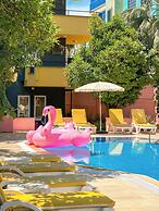 Gold Twins Boutique Hotel