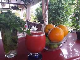 Hotel Rural La Raya 1866