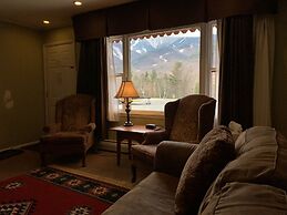 Ledge Rock at Whiteface