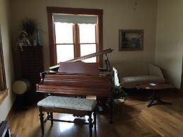 Attwood House Bed and Breakfast