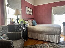 McCall House Boutique Inn