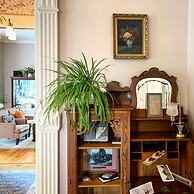 McCall House Boutique Inn