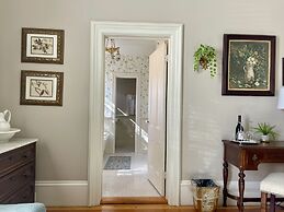 McCall House Boutique Inn