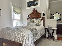 McCall House Boutique Inn