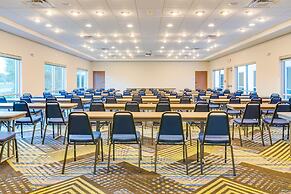 Holiday Inn Express & Suites Russellville by IHG