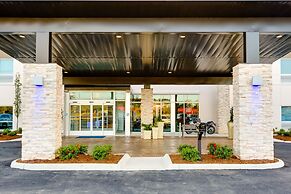 Holiday Inn Express & Suites Russellville by IHG