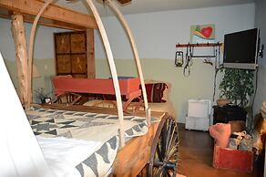 Covered Wagon B&B Guesthouse