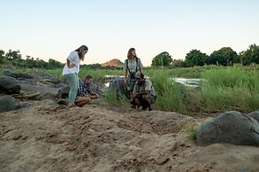 Baluleni Safari Lodge
